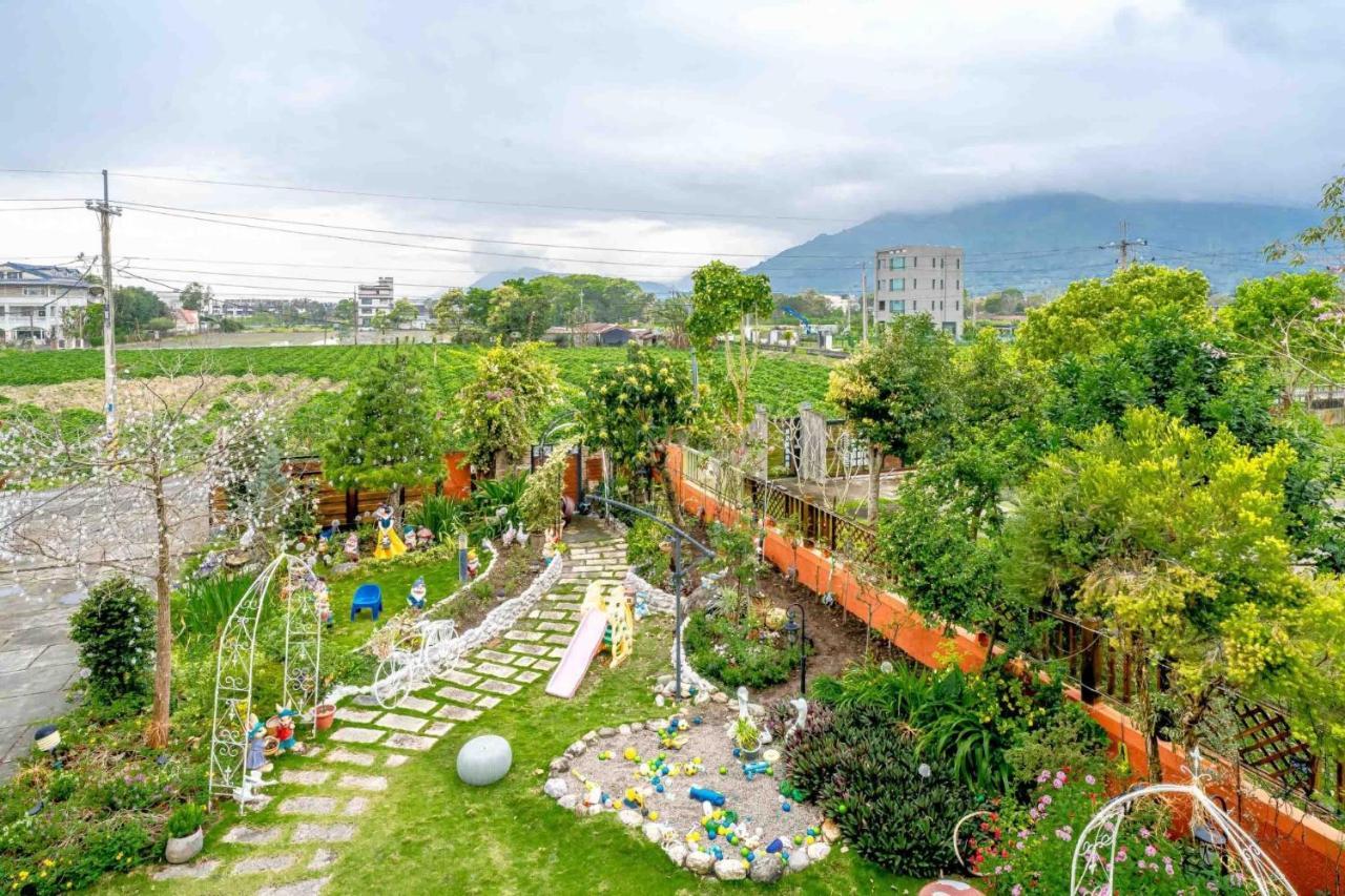 花蓮 達芙妮花園民宿 Ji'an Exterior foto